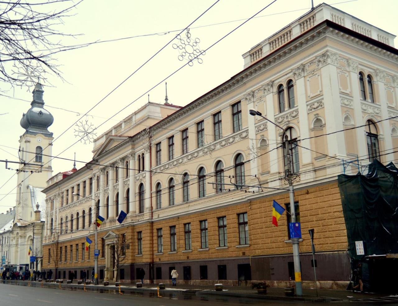 Kollege Hostel Cluj-Napoca Exteriör bild